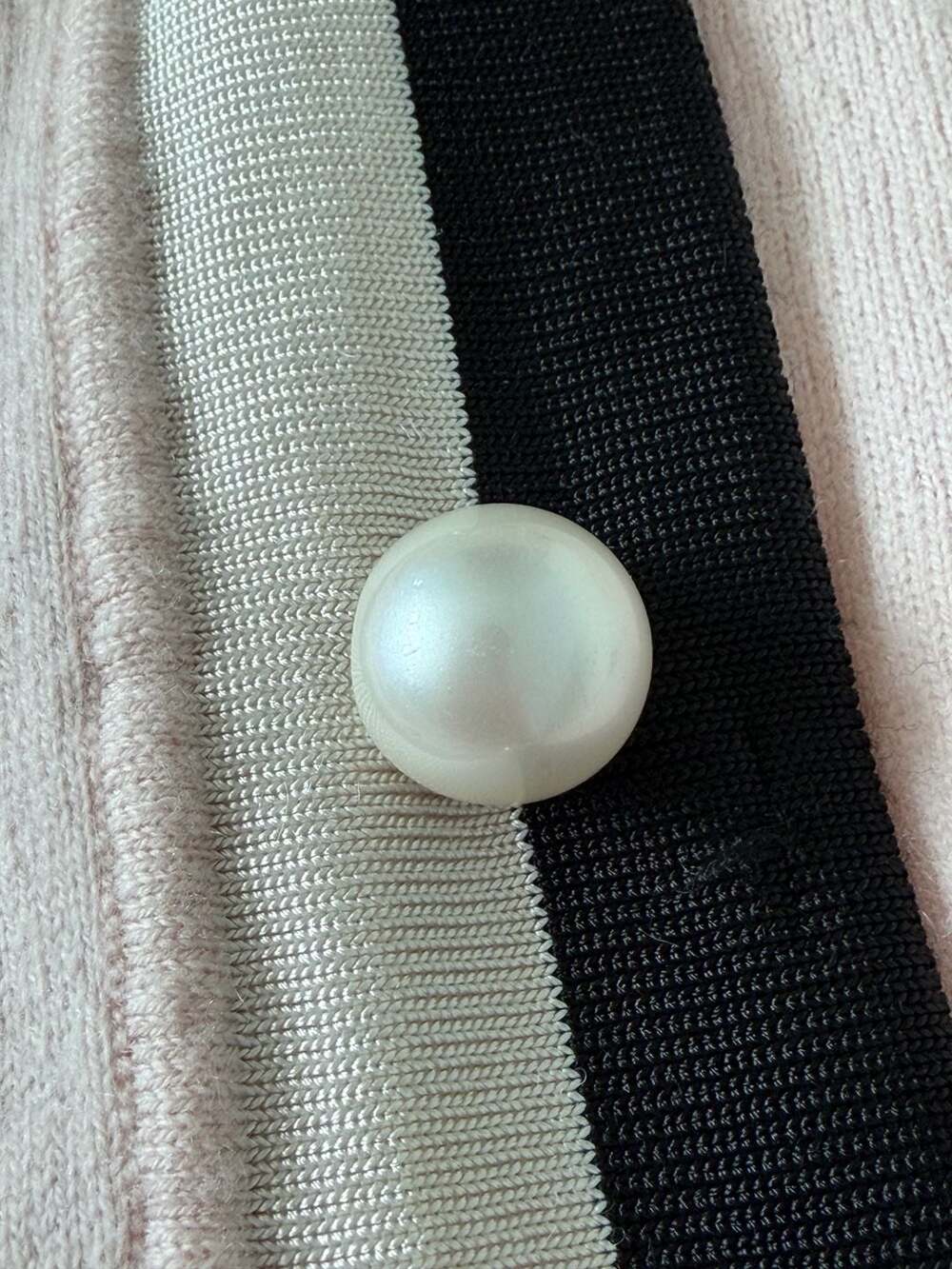 Sandro Paris Pink Wool & Cashmere Blandine Cardigan with Pearl Buttons - Picture 5 of 10